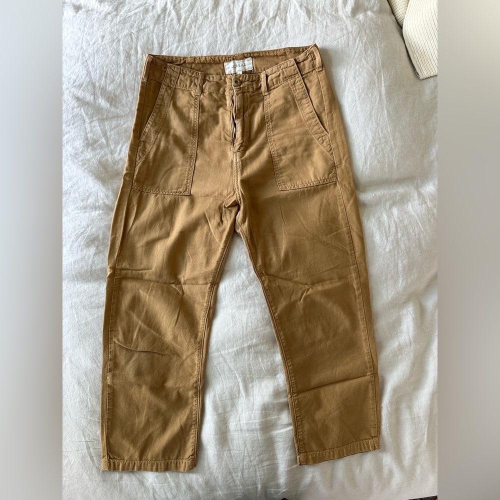 THE GREAT. camel carpenter pant. Size 26 fits true to size. Excellent condition.